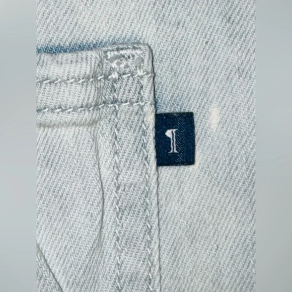 Anthropologie - Pilcro Distressed Denim Shortie Shorts in Light Wash size 32 - Picture 15 of 16